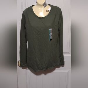 No boundaries shirt for women size XL
